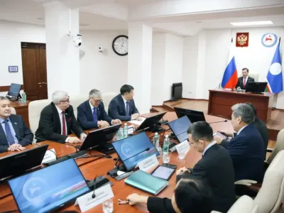 Глава Якутии встретился с руководством Ил Тумэна 