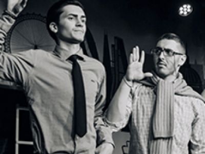 Мы не одни, дорогая!