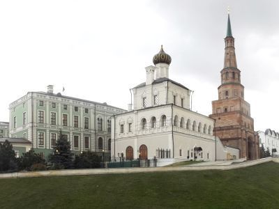 Дворцовая церковь во имя Сошествия Святого Духа (Введенская)