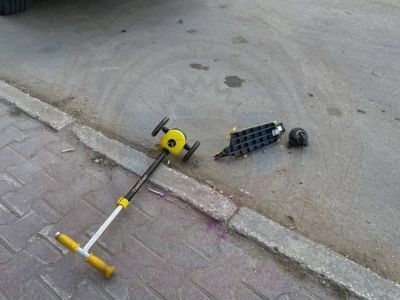 В Якутске водитель автомобиля сбил 4-летнего ребенка на самокате