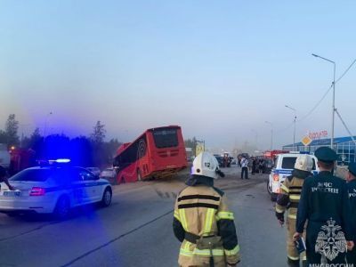 Один человек погиб, десять пострадали в результате ДТП в Жатае