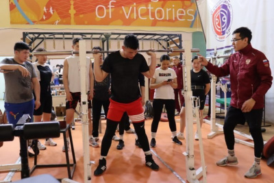 Мас-рестлеры из Монголии проведут сборы в Якутии и сразятся в турнире / Дьулустаан Сергеев   Республика Саха (Якутия)