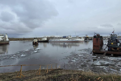 Затонувшее в Жатае судно поднимут после паводка / Алина Мурукова   