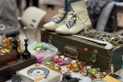 В Якутске открылась ярмарка любителей старины «Ленские клады» / Мария Горохова   