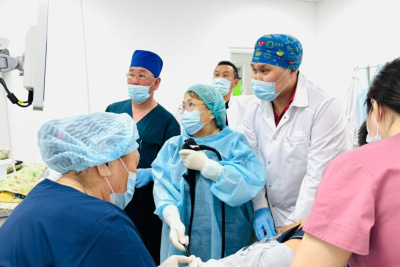 В Якутии 5-летний ребенок проглотил пятирублевую монету и проходил с ней два дня / Саина Титова   