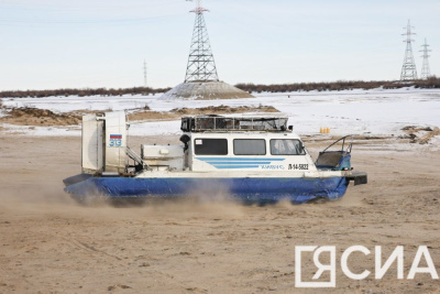 Тарифы на пассажирские перевозки через реку Лена снижены / ЯСИА   