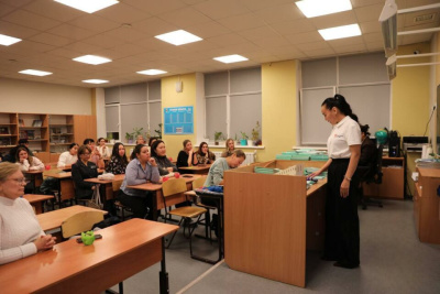 Родителям Якутии рассказали, о чем говорить с детьми в год 80-летия Победы / ЯСИА   