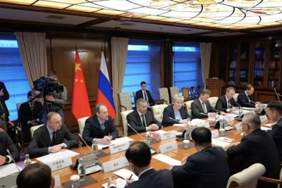 Юрий Трутнев провел встречу сопредседателей межправительственной Российско-Китайской комиссии / ЯСИА   