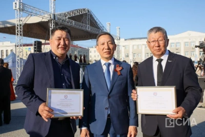 Премию главы Якутии вручили за лучшие мелодии к песням / Алина Мурукова   