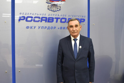 Легенда дорожной отрасли Якутии: заслуженный строитель Александр Дерес отмечает 70-летие / ЯСИА   