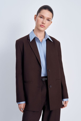 Однобортный жакет прямого силуэта