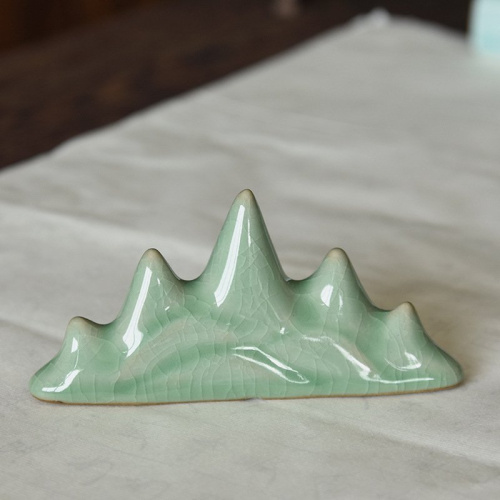 Подставка для кистей "Пять пиков" цвет: бледно-зеленый (Гэяо-узор трещинами)