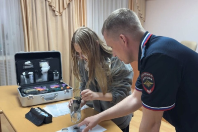 Транспортная полиция Якутии провела день открытых дверей для школьников / ЯСИА   