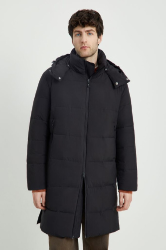 Пуховое пальто с воротником-стойкой