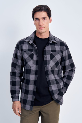 Утепленная рубашка с карманами