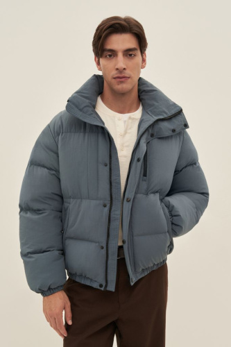 Пуховик с воротником-стойкой