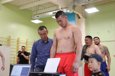 Звезды мирового мас-рестлинга сразятся в турнире в Амге / Дьулустаан Сергеев Амга Амгинский Республика Саха (Якутия)