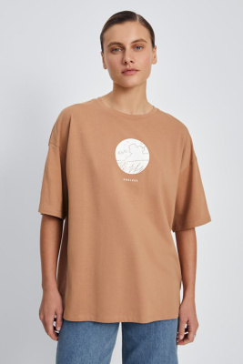 Футболка с принтом