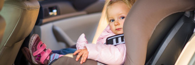 20% автомобилистов рискуют детьми, используя альтернативу детскому креслу
