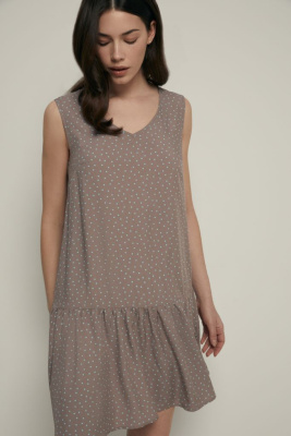 Сарафан силуэта трапеция с v-образным вырезом