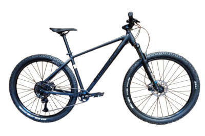 Горный велосипед Atom Xtrail X10 29, год 2025, цвет Черный, ростовка 18