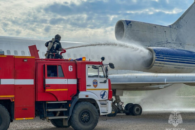 Пожарно-тактические учения провели в аэропорту Якутска / ЯСИА   