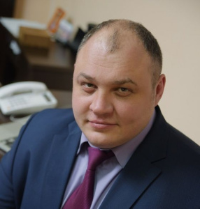 Коллектив «Ассоциации строителей АЯМ» поздравляет руководителя с Днем рождения /  Алдан Алданский 