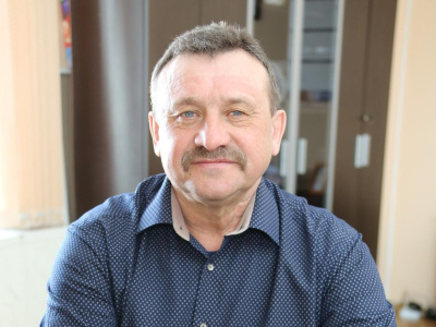 И по заслугам честь /  Алдан Алданский 