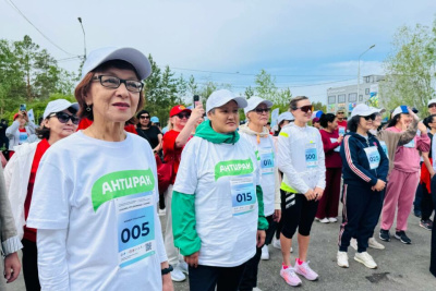 Первый благотворительный забег в поддержку онкопациентов стартовал в Якутске / Саина Титова Якутск Якутск Республика Саха (Якутия)