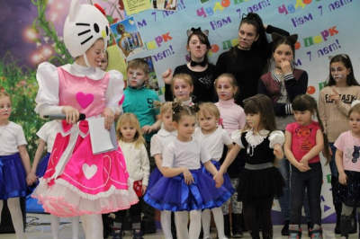 «Кошачья вечеринка» собрала друзей /  Алдан Алданский 