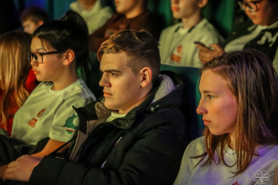 Показ фильма «Молящаяся» состоялся в кинозале ТРЦ «Чудо парк» в рамках III молодежного православного медиафорума Якутской епархии /  Алдан Алданский Республика Саха (Якутия)