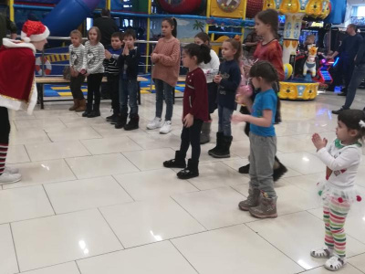 Как маленькие алданцы помогли Деду Морозу волшебные часы починить /  Алдан Алданский 