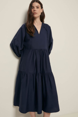 Платье из хлопка с v-образным вырезом