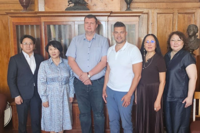 Якутские медики начали сотрудничество с химическим факультетом МГУ / ЯСИА   