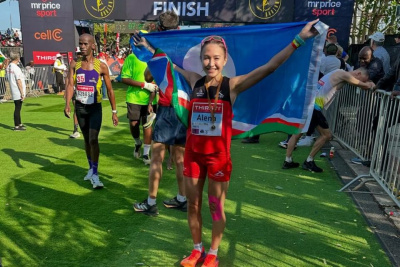 Якутянка Алёна Татаринова вошла в топ-14 ультрамарафона Comrades / Дьулустаан Сергеев   