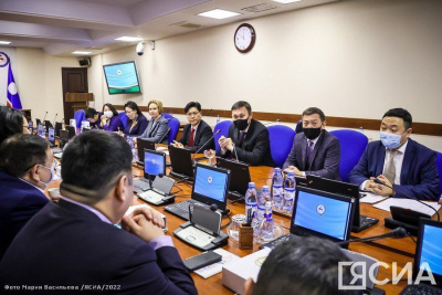 Георгий Михайлов обсудил с главными редакторами перспективы развития СМИ / Дьулустаан Сергеев   