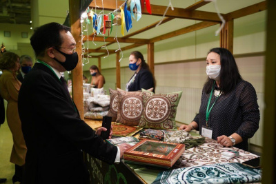 Глава Якутии: Поддержка малого бизнеса остается приоритетом экономической политики государства / ЯСИА   Республика Саха (Якутия)