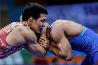 Борцы Арыйаан Тютрин и Ньургун Скрябин планируют выступить на Гран-при «Иван Ярыгин-2022» / ЯСИА   