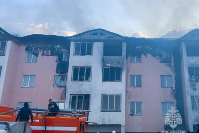 В многоквартирном доме в Нюрбе произошел пожар / ЯСИА   
