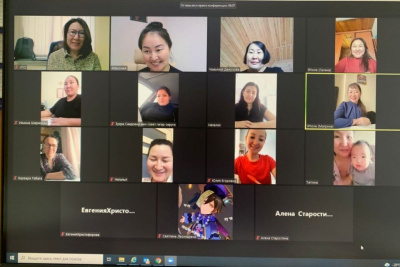 В Якутске провели второе заседание Совета многодетных матерей Якутска «Счастливый мир» / ЯСИА Якутск Якутск Республика Саха (Якутия)