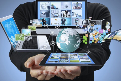 Родители школьников назвали ИТ-сферу самой перспективной для профессионального развития своих детей / ЯСИА   