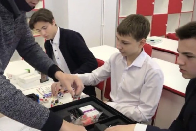 Школьники Удачного участвуют в конкурсе первого республиканского форума «ТОЧКА-PRO» / ЯСИА   Мирнинский