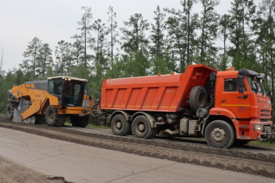В Якутии успешно применяют новые дорожные технологии по нацпроекту «Безопасные качественные дороги» / ЯСИА   Республика Саха (Якутия)