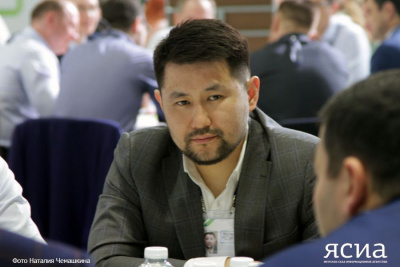 Глава Якутска выдвинут в рабочую группу по поправкам в закон об обращении с животными / ЯСИА Якутск Якутск Республика Саха (Якутия)