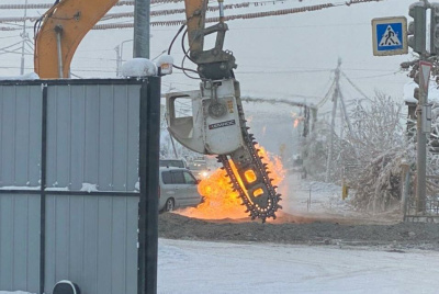 «Сахатранснефтегаз» устраняет утечку газа по улице Чернышевского в Якутске / ЯСИА Якутск Якутск Республика Саха (Якутия)