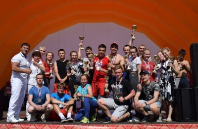 Богатырские игры мас-рестлеров во Владимире /    Город Москва