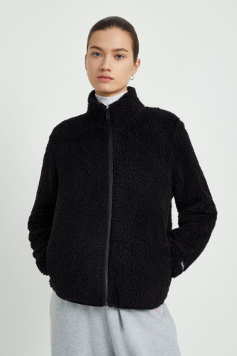 Меховая куртка с воротником-стойкой