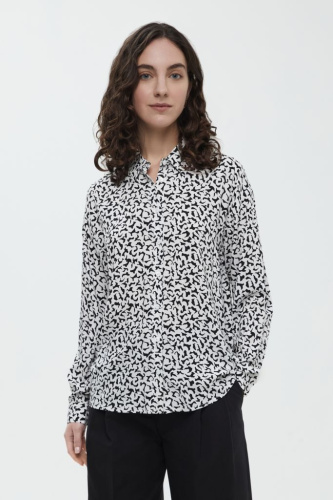 Блузка свободного силуэта с принтом