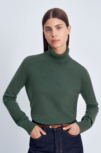 Водолазка прямого кроя