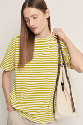 Футболка в полоску свободного силуэта